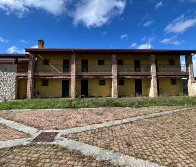 Vendita Case, Momperone foto