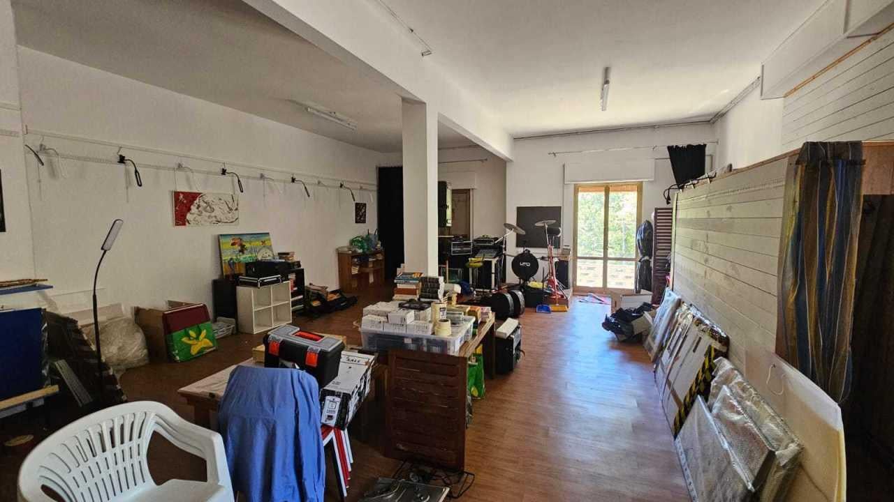 Affitto Monovano, Avegno foto