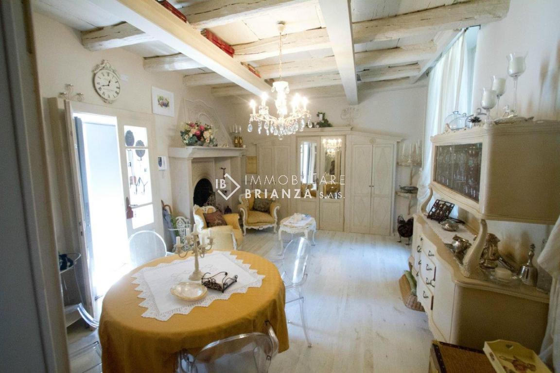 Affitto Appartamento, Besana in Brianza foto