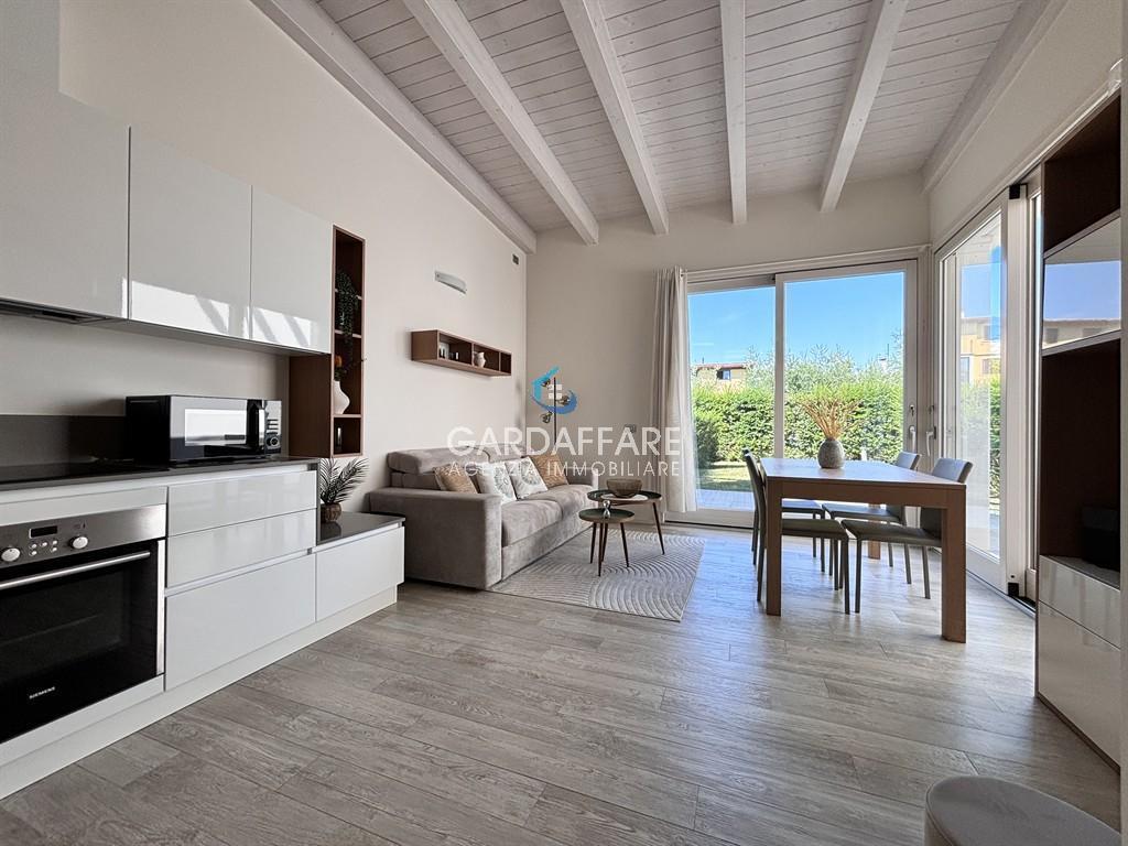 Vendita Villa quadrifamiliare, Desenzano del Garda foto