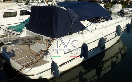 Innovazioni e progetti Mira 37 Diesel 2005 Usata, Milano foto