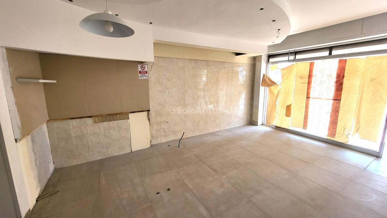 Affitto 1 vetrina, Senigallia foto