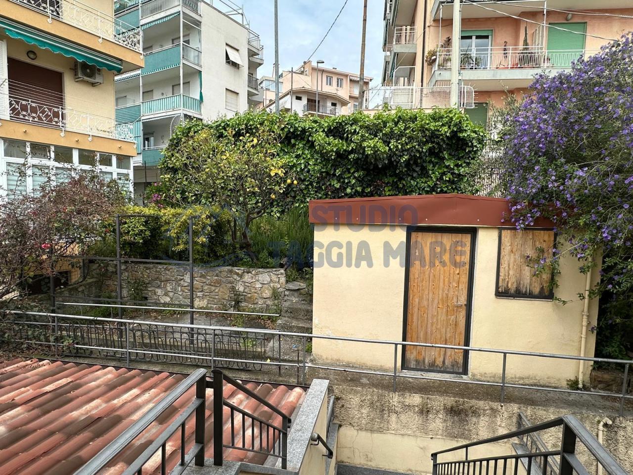 Vendita Locali commerciali, Sanremo foto