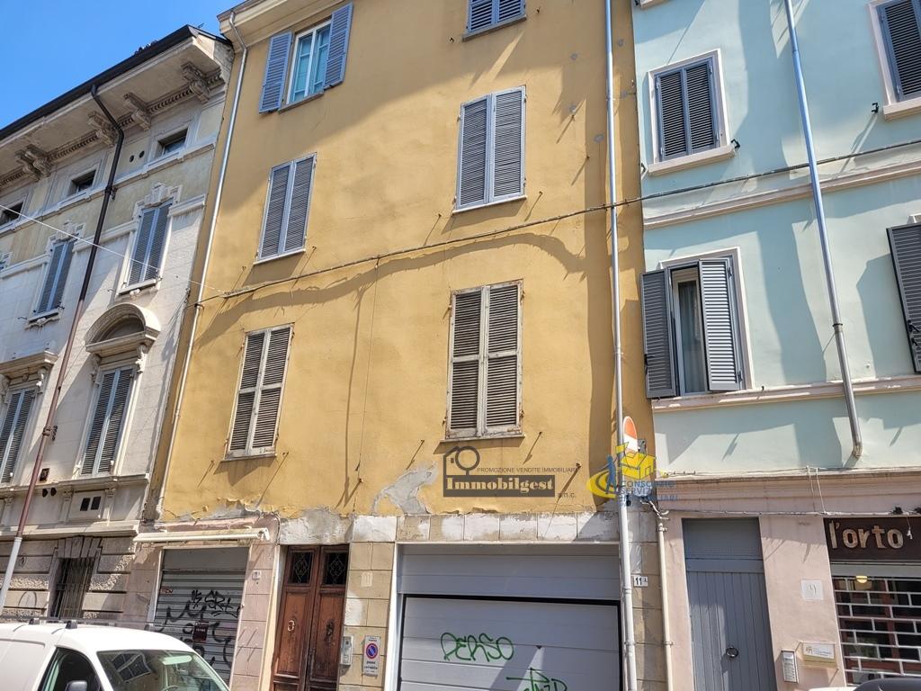 Vendita Quadrivani, Parma Vendita Quadrivani, Parma foto