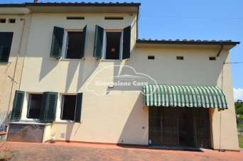 Vendita Casa indipendente, Lucca Vendita Casa indipendente, Lucca
