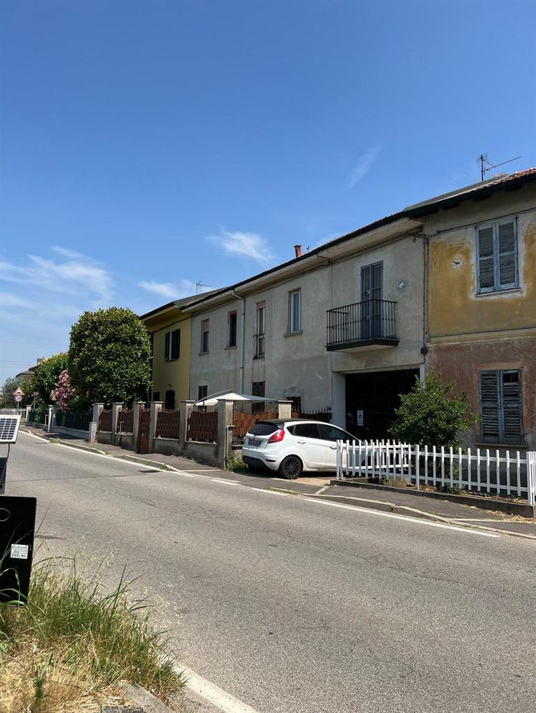 Affitto Casa Semindipendente, Bernate Ticino foto