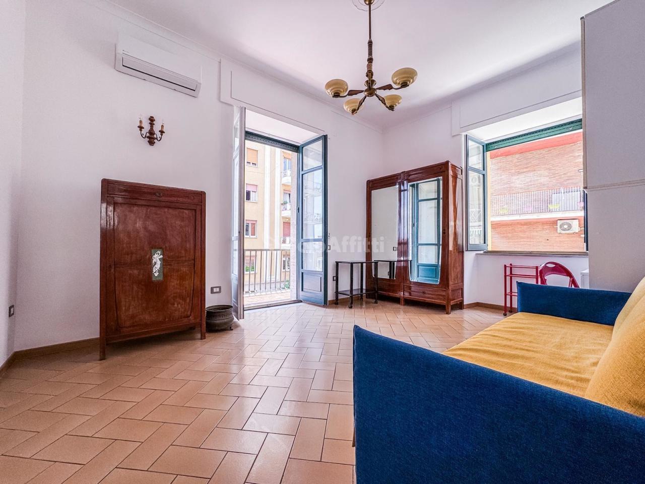 Affitto Monovano, Napoli Affitto Monovano, Napoli foto