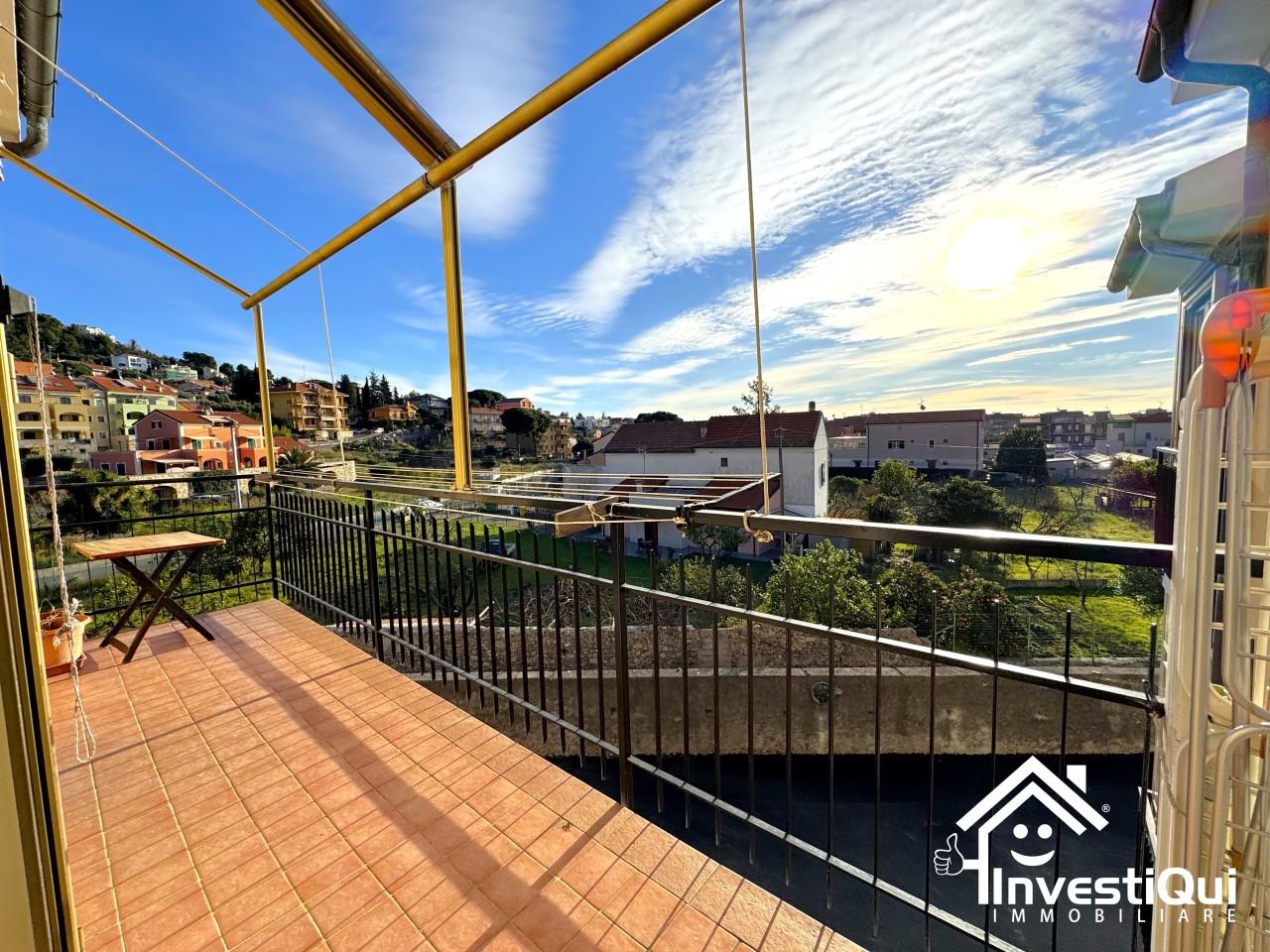 Vendita Trivani, Pietra Ligure foto