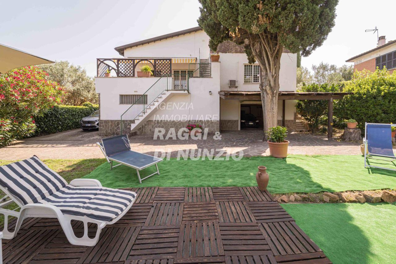 casa indipendente in vendita a Frascati