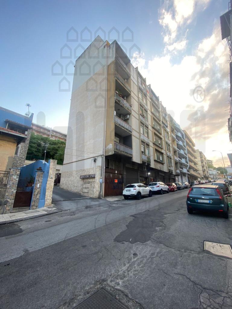 Vendita Bivani, Messina foto