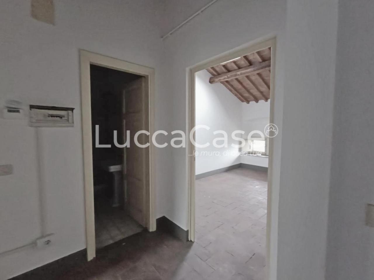 Vendita Ufficio, Lucca foto