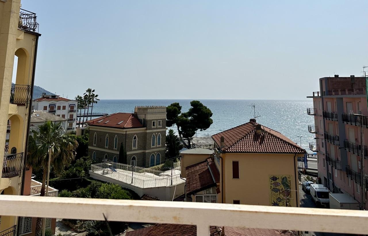 Vendita Quadrivani, Diano Marina foto