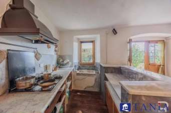 Vendita Bivani, Carrara Vendita Bivani, Carrara