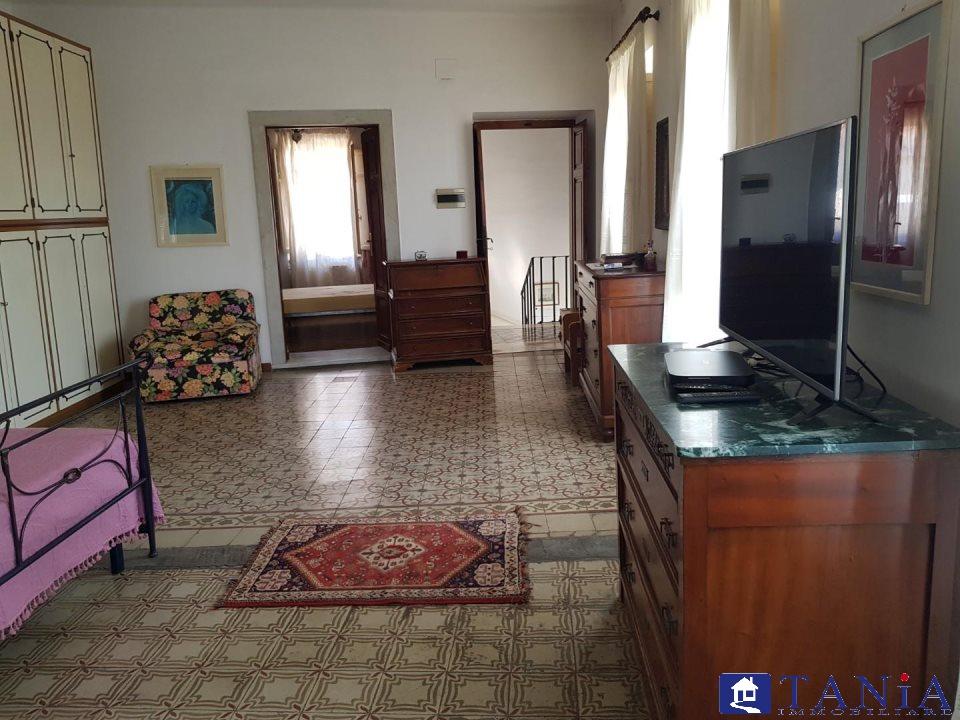 Vendita Quadrivani, Carrara foto