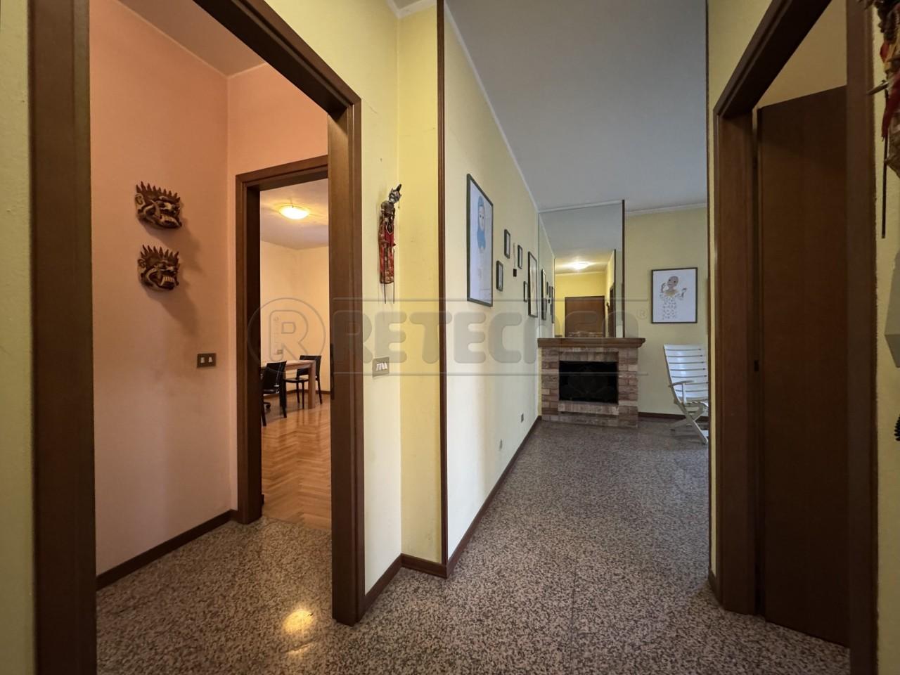Vendita Trivani, Crema foto