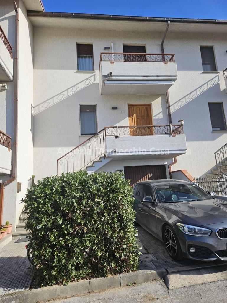 Vendita Appartamento, Petriano foto