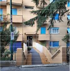 Vendita Pentavani, Genova