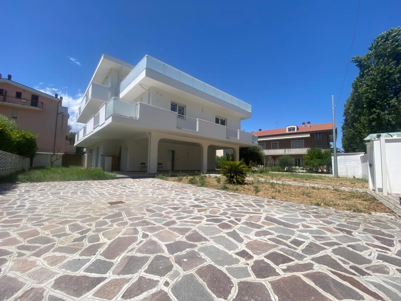 Vendita Ville, Montesilvano foto