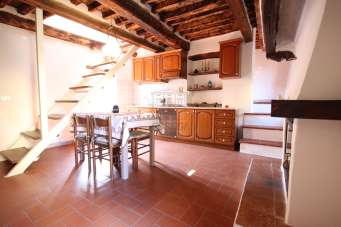 Vendita Trivani, Lucca