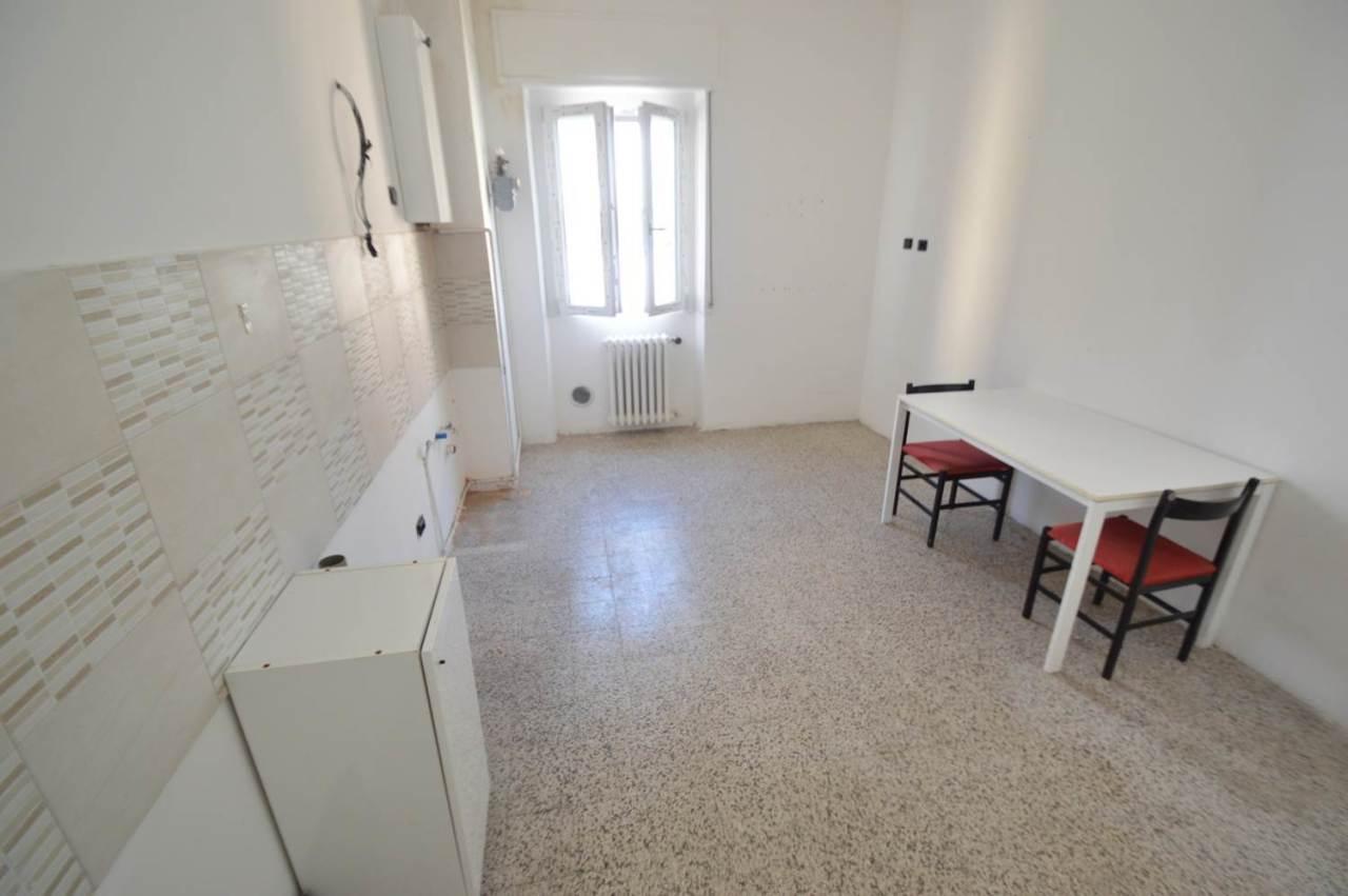 appartamento in vendita a Rozzano in zona Quinto Stampi