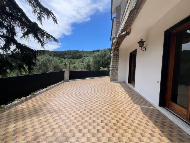 casa indipendente in vendita ad Imperia in zona Sant'Agata