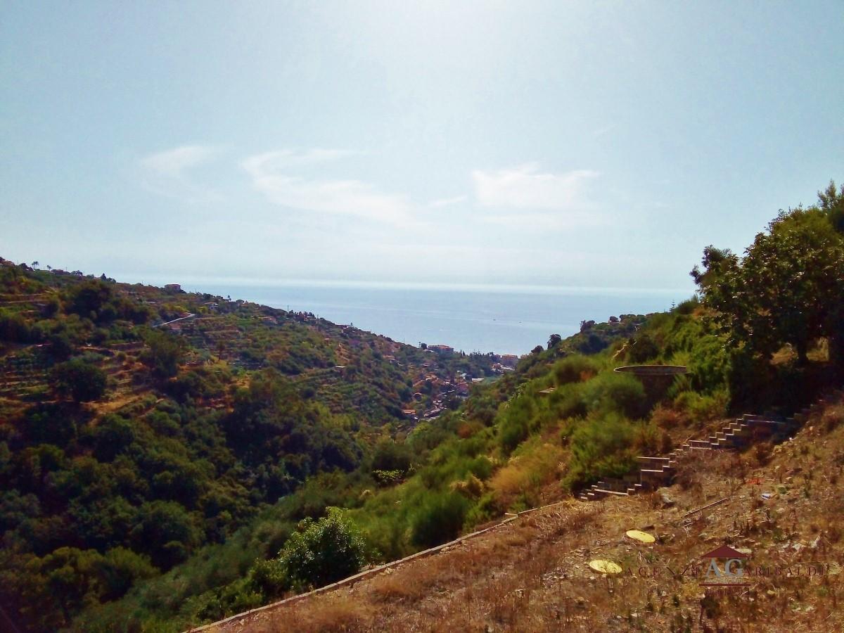 Vendita Loft, mansarde e attici, Bordighera foto