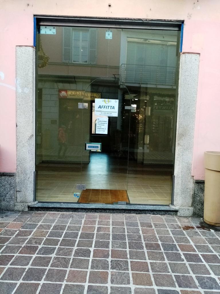 Affitto Negozio, Monza foto
