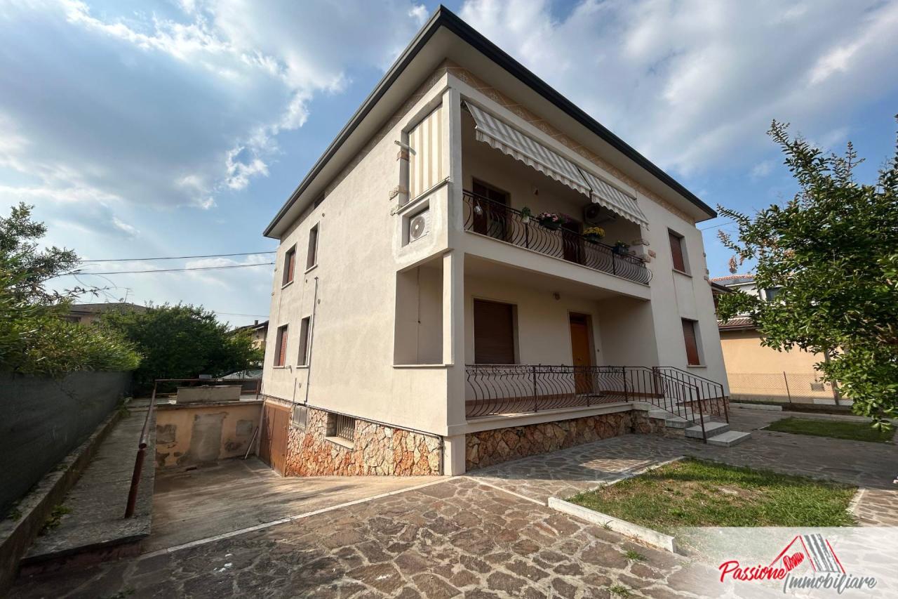 Vendita Appartamento, Verona foto