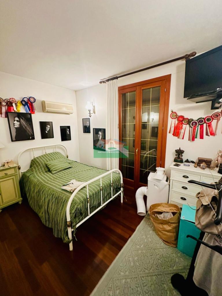 Vendita Esavani, Ravenna foto