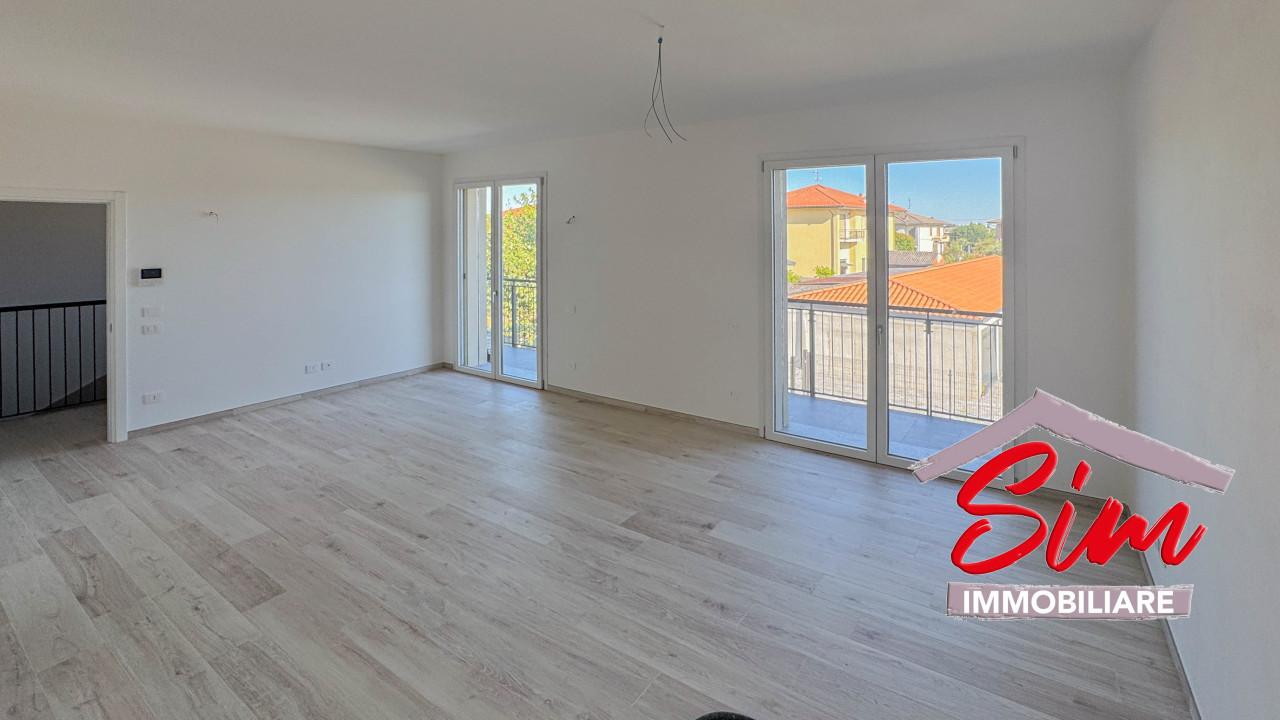 Rent Trivani, Oleggio foto