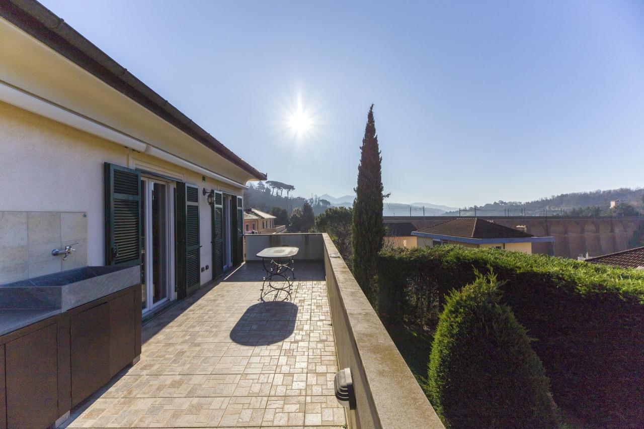 Vendita Multivani, Genova foto