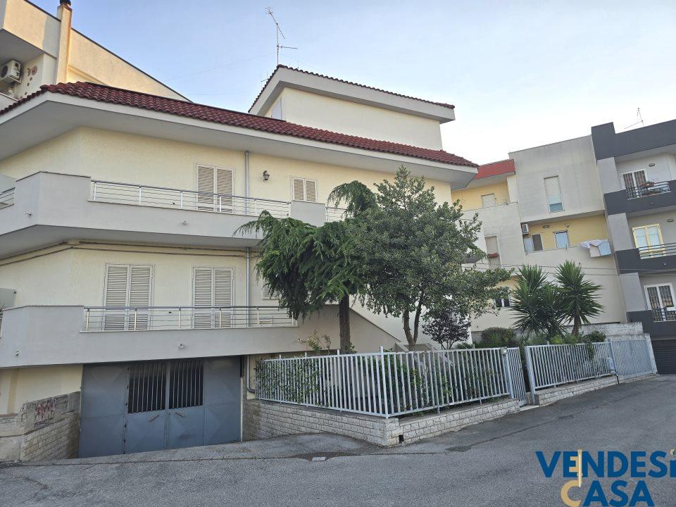Vendita Casa indipendente, Adelfia foto