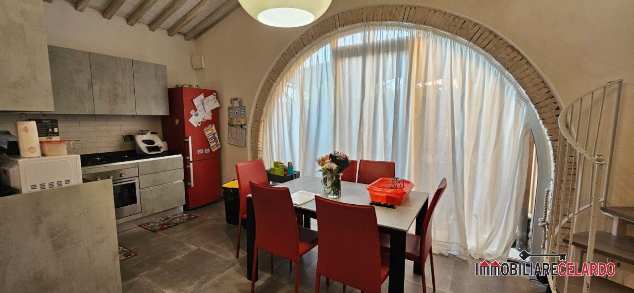 Vendita Pentavani, Poggibonsi Vendita Pentavani, Poggibonsi foto