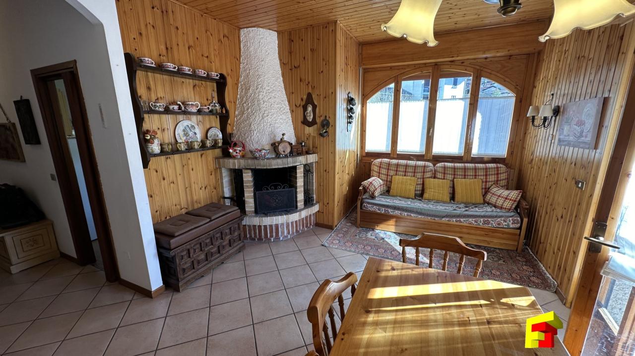 Vendita Trivani, Moggio foto