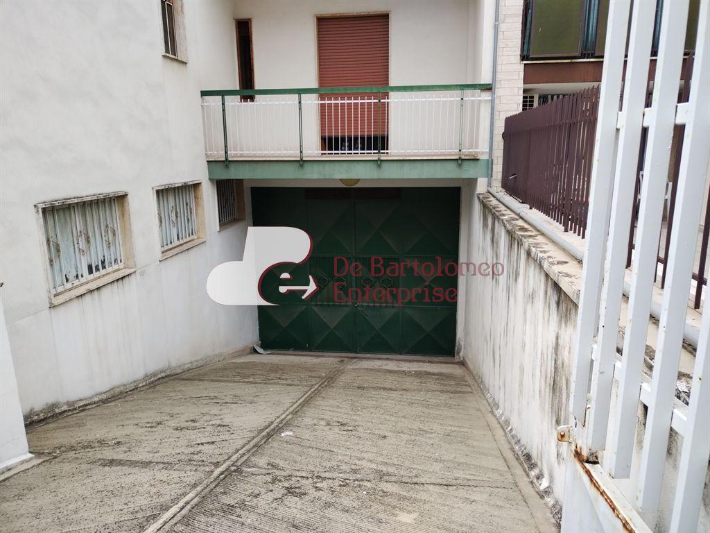 Vendita Magazzino, Capurso foto