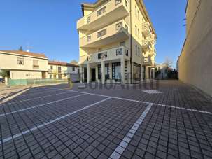 Affitto Oltre 5 vetrine, Gallarate Affitto Oltre 5 vetrine, Gallarate