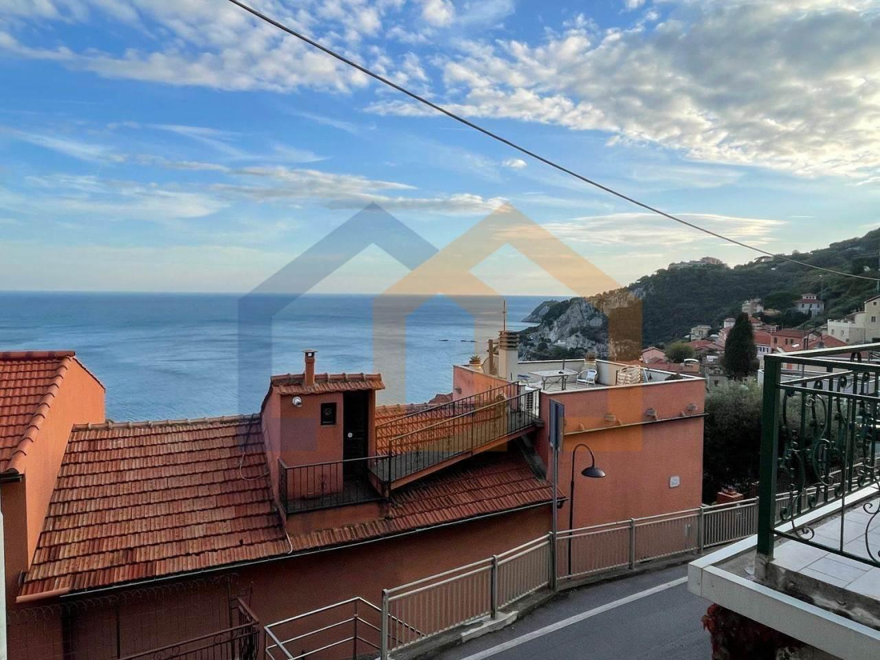Vendita Pentavani, Bergeggi foto