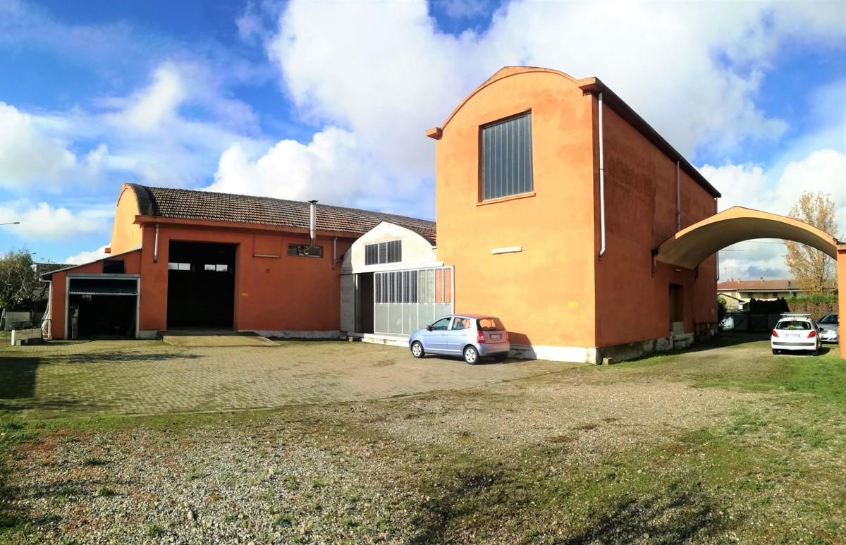 Vendita Capannone , Pezzana foto