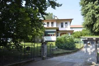 Vendita Multivani, Erba Vendita Multivani, Erba