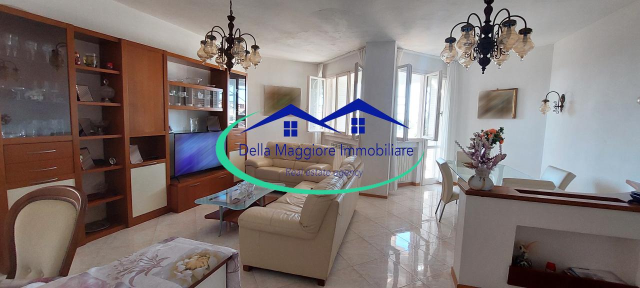 Vendita Eptavani, Livorno foto