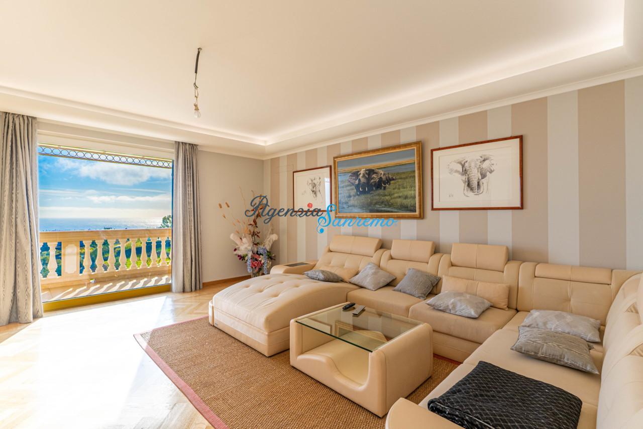 Vendita Multivani, Sanremo Vendita Multivani, Sanremo foto