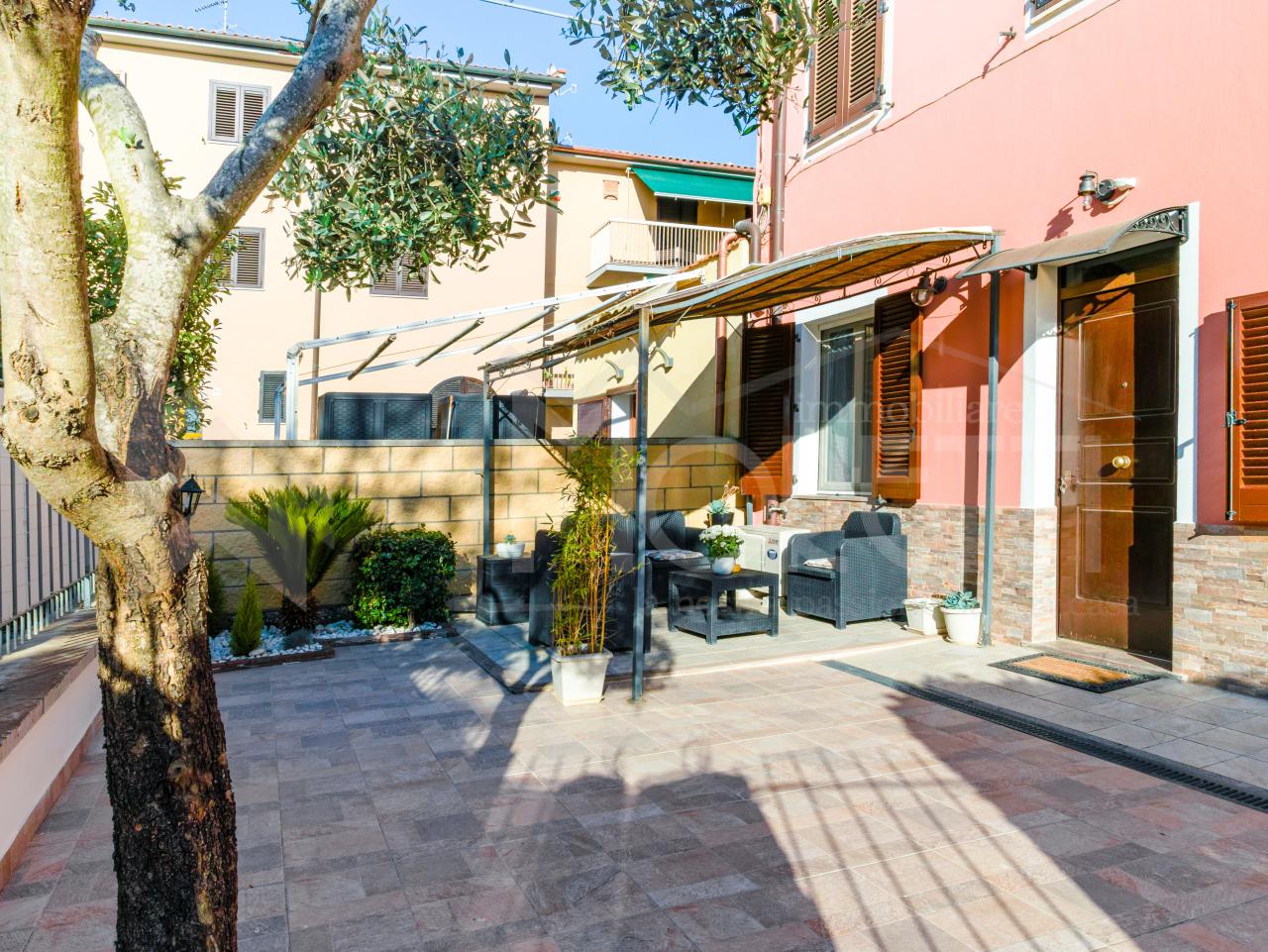 Vendita Bivani, Livorno foto