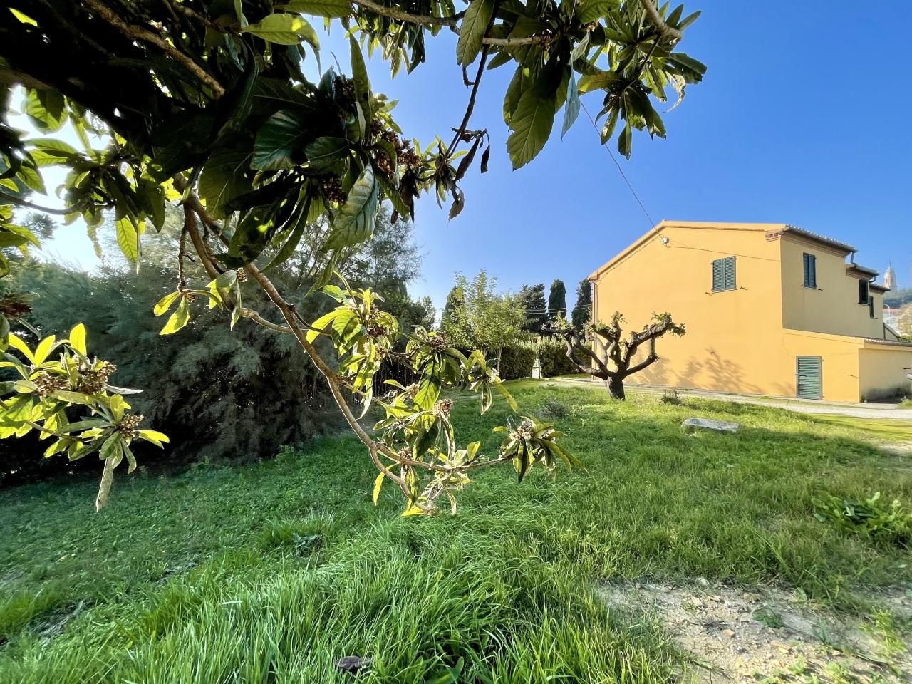 Vendita Multivani, Camerano foto