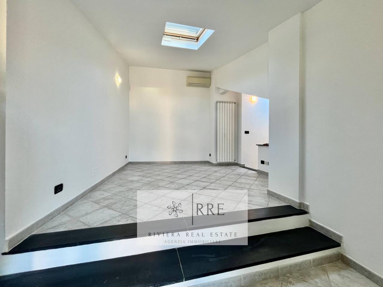 Sale Appartamento, Andora foto