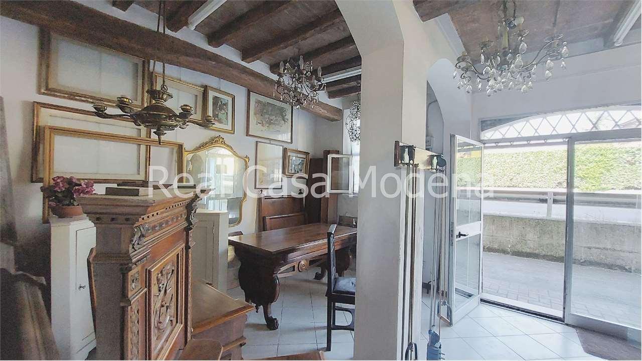 Vendita vendita, Modena foto