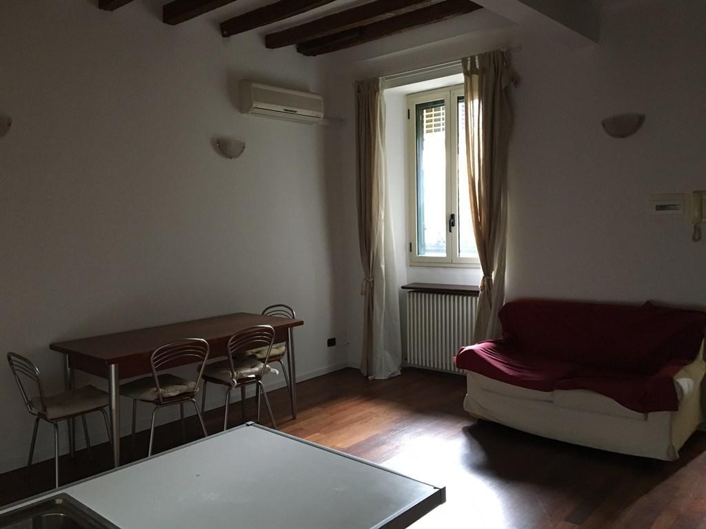 Affitto Appartamento, Milano foto