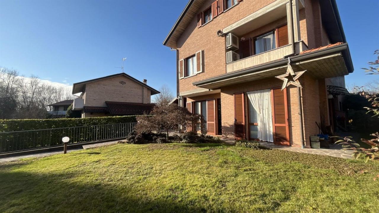 Sale Villa, Seveso foto