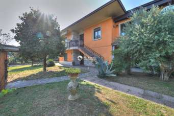 Vendita Villa bifamiliare, Puegnago sul Garda