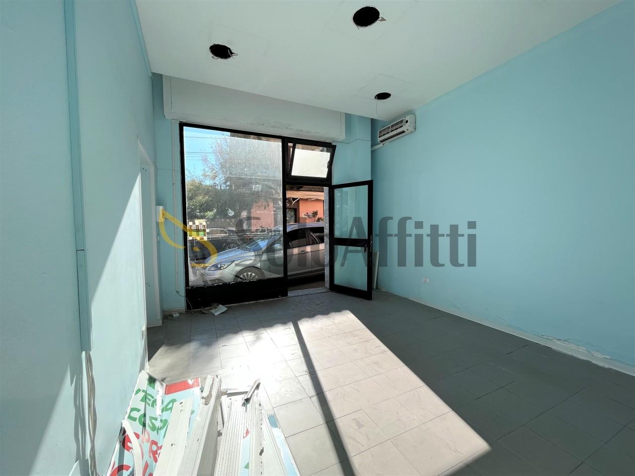Affitto 2 vetrine, Catanzaro foto