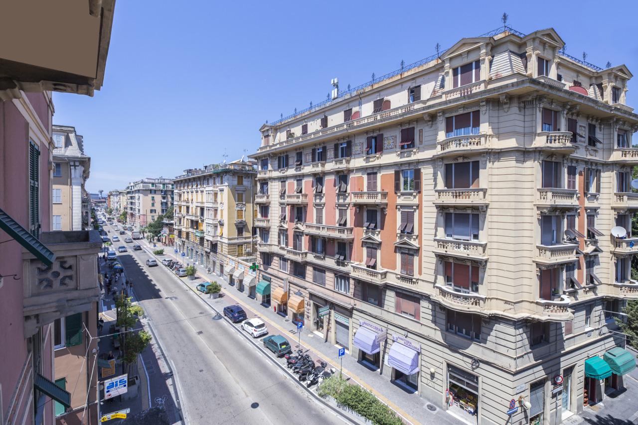 Vendita Eptavani, Genova Vendita Eptavani, Genova foto